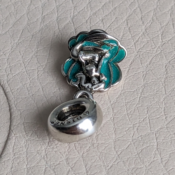 Pandora x Disney Ariel Seashell Charm - Picture 8 of 12